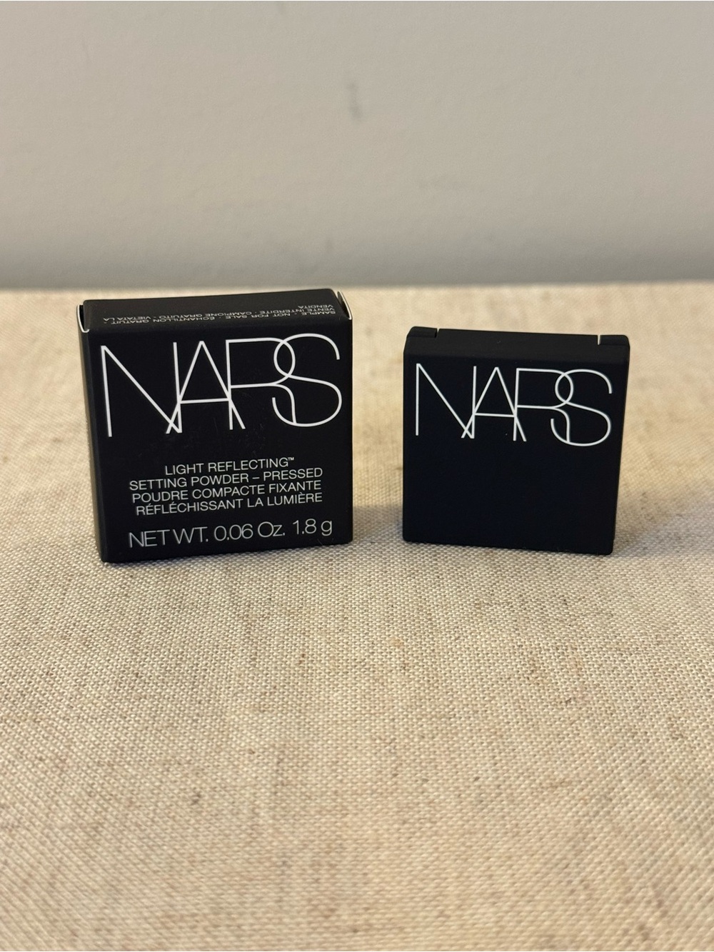NIB NARS Light Reflecting Setting Powder - Picture 7 of 7